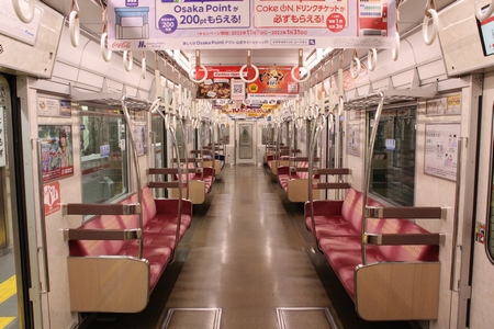 車内（第01～03編成）