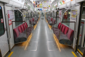 車内（第12～17編成）