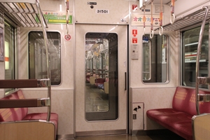 車内妻側（第01～03編成）