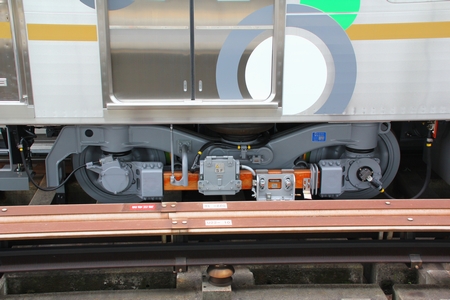 台車（集電装置付き）