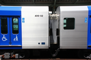 天井高機器室部は窓なし