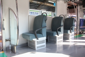 座席（クロスシート）