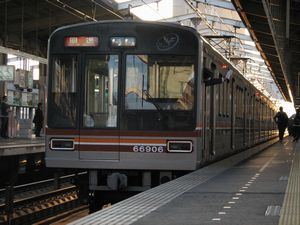 高槻市では回送表示となる