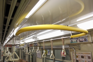 天井への手すり設置