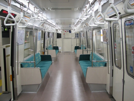 80系車内