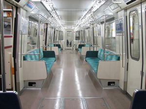 80系車内（試作車）