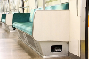 80系車内扉非常用コック部（試作車）