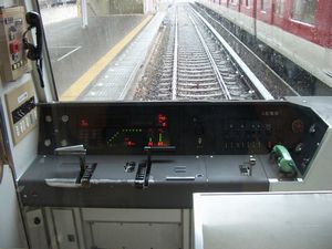 24系編入後の運転台