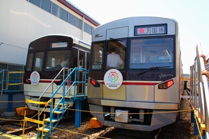 行先表示器には様々な内容が収録