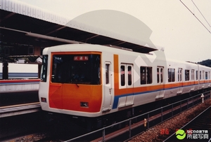 営業運転前は側面近鉄ロゴなし