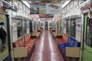 車内（内装変更車、にぎわい）