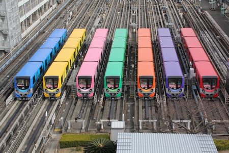 南港検車場の200系