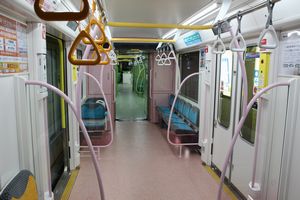 200系車内（桜）