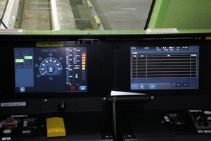 200系運転台モニター