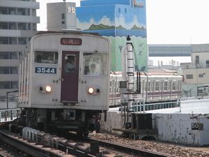 �������Ȑ��𑖂�30�n�@���g���